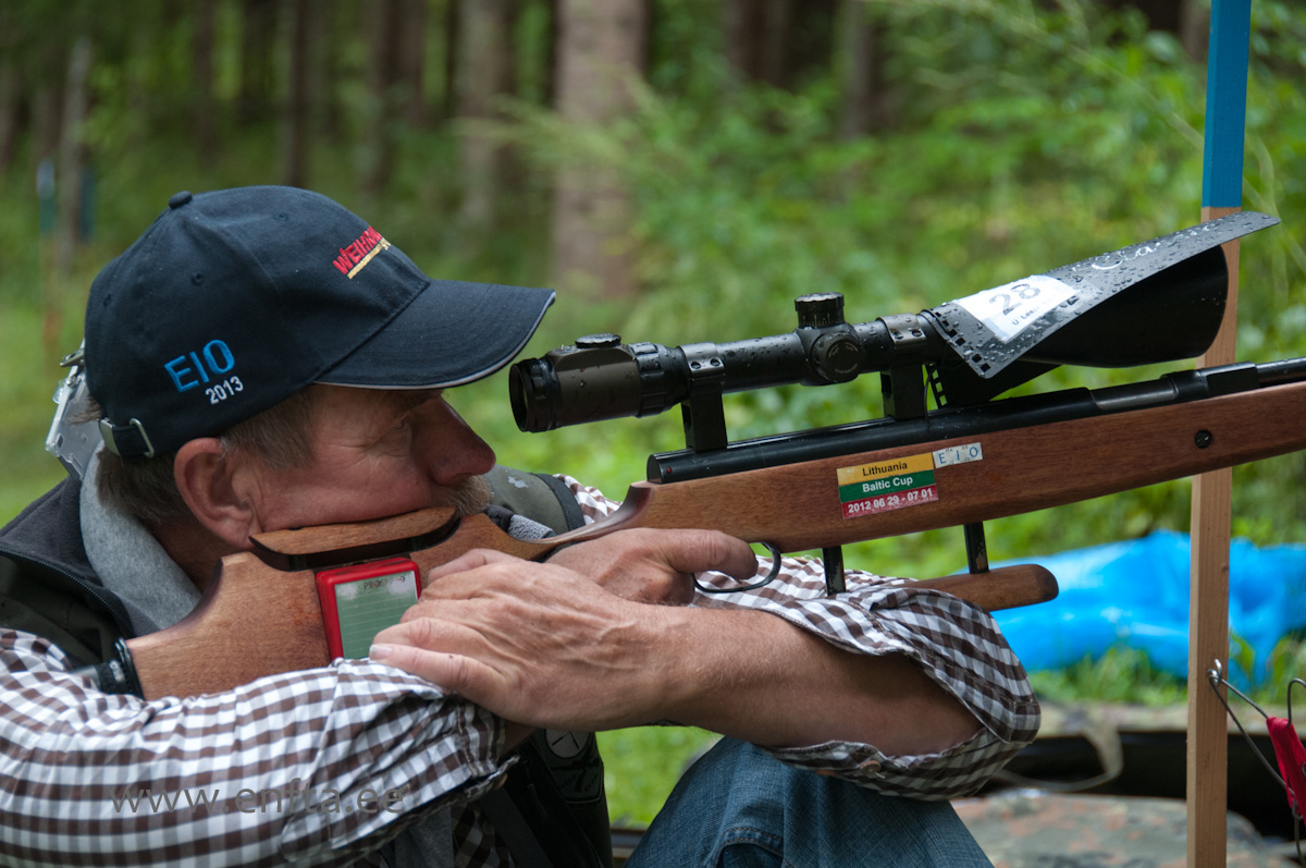 Ülo Lesta EE, Weihrauch HW 97 K, Nikko Stirling Nighteater 8-32x60